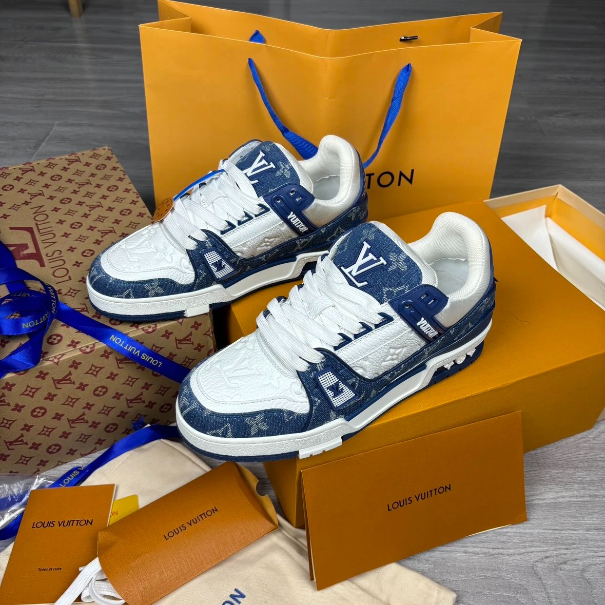 Louis Vuitton Trainer Blue Denim