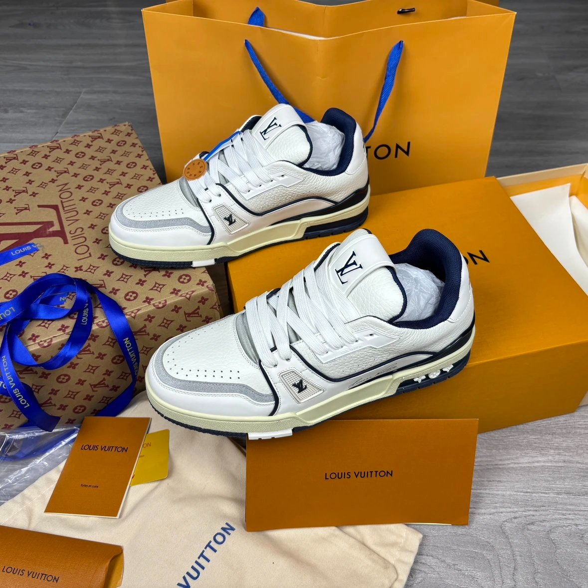 Louis Vuitton Trainer Blue Cement